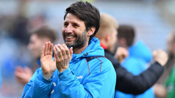 skysports-danny-cowley-lincoln-city-burnley-fa-cup_3893462