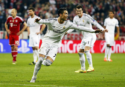 830-cristiano-ronaldo-reaction-after-scoring-free-kick-goal-in-bayern-munich-0-4-real-madrid